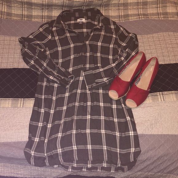 Old Navy Dresses & Skirts - Old navy flannel shirt dress. 👠